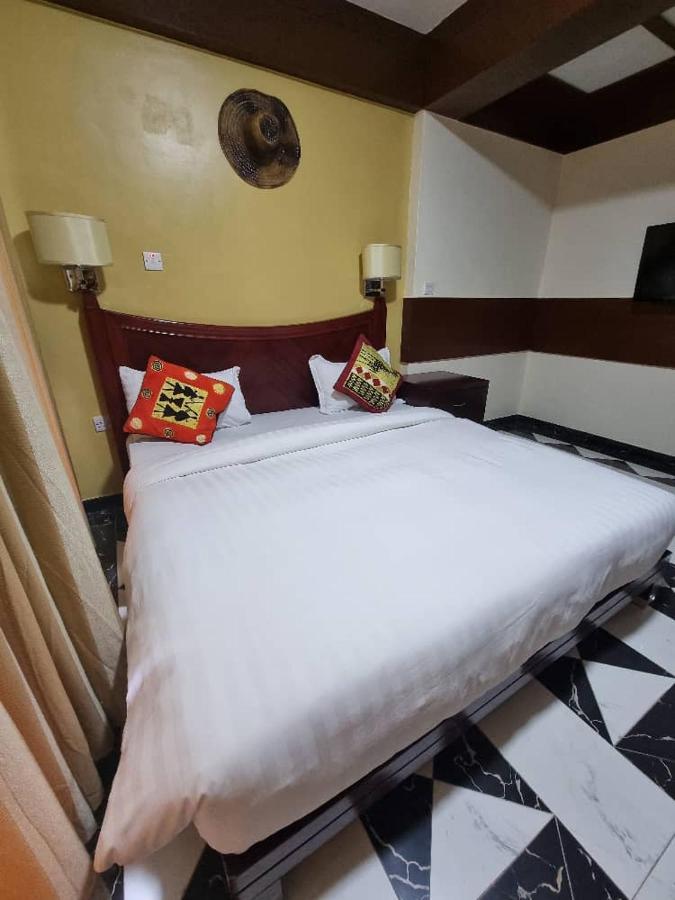 Peacock Hotel Dar es Salaam Luaran gambar