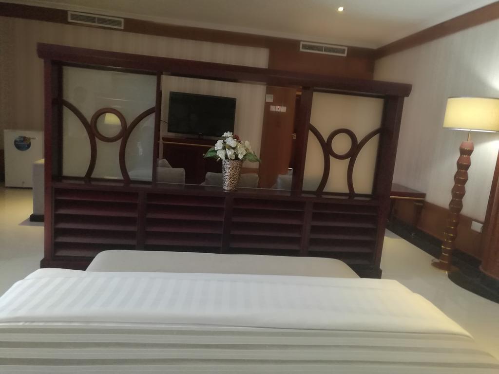 Peacock Hotel Dar es Salaam Luaran gambar