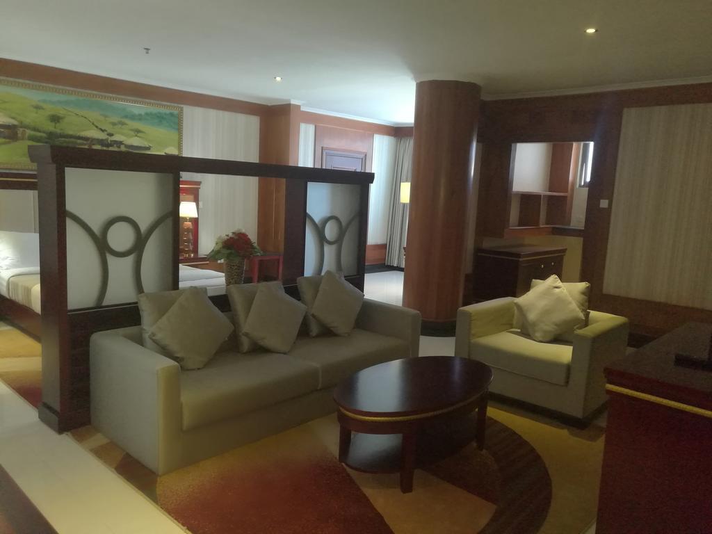 Peacock Hotel Dar es Salaam Luaran gambar